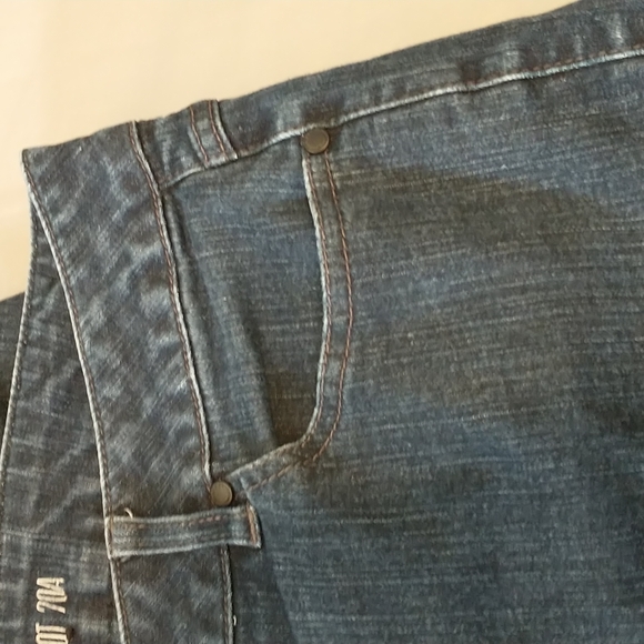 Avenue barely boot cut jeans 20A - Picture 9 of 10